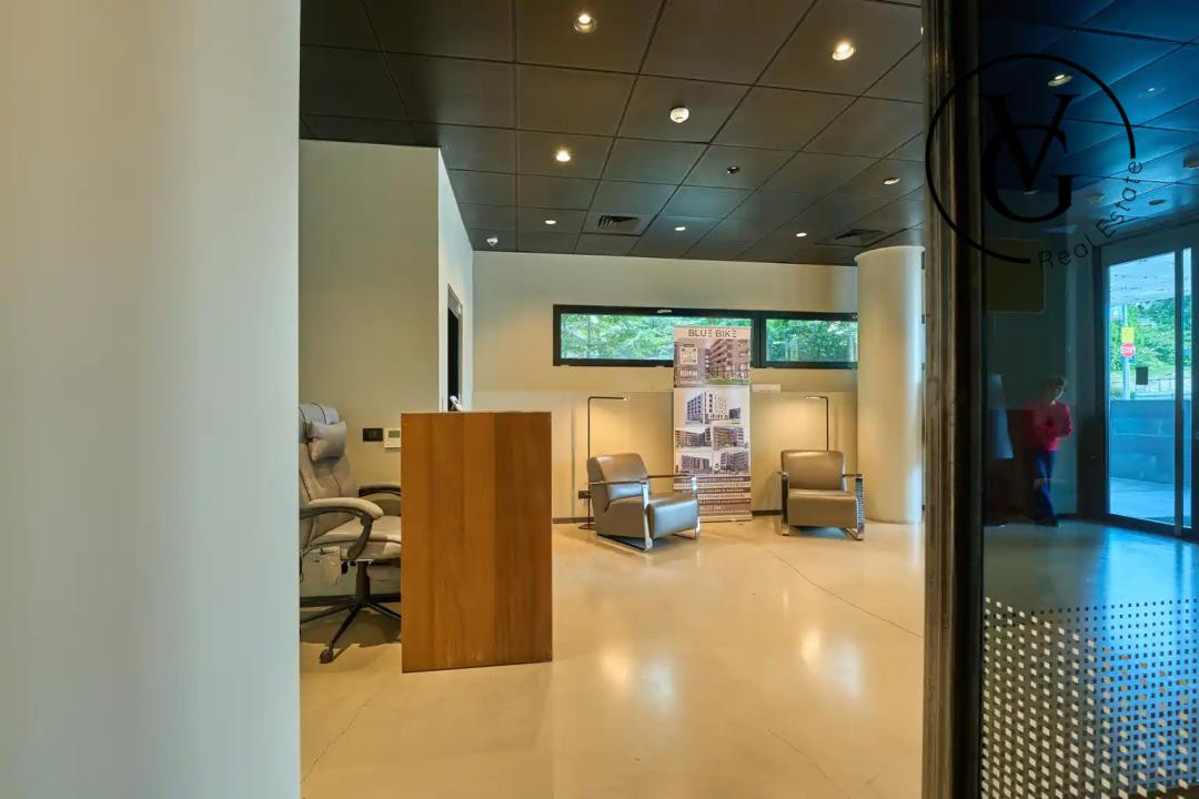 Clădire de birouri și spații comerciale | Zona Poarta 1, Constanța