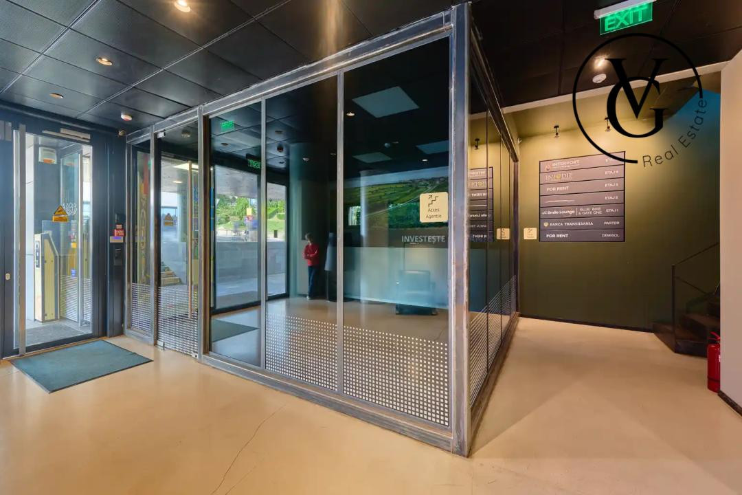Clădire de birouri și spații comerciale | Zona Poarta 1, Constanța