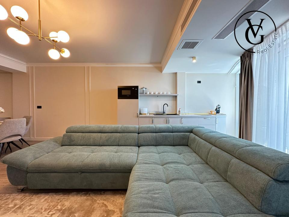 White Titanic | Vedere frontala la mare | Apartament 2 camere
