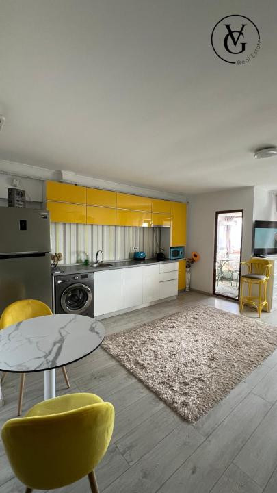 Studio cu vedere catre mare | Gara | Termen lung