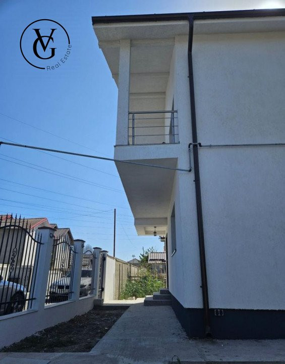 Casa de vanzare P+1E, 3 camere, oras Navodari