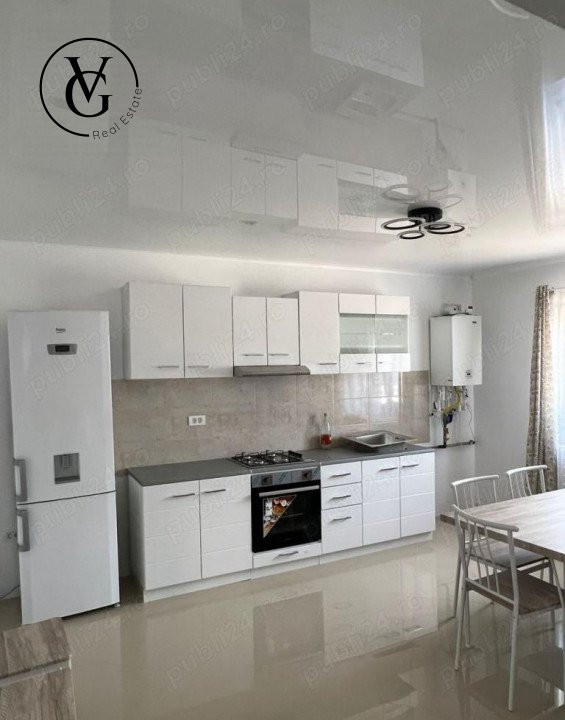 Casa de vanzare P+1E, 3 camere, oras Navodari