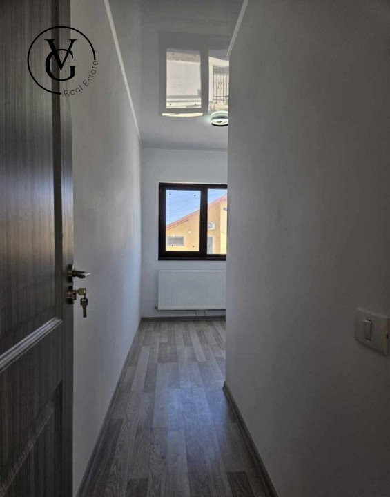 Casa de vanzare P+1E, 3 camere, oras Navodari