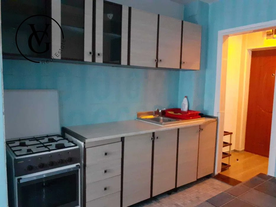 Apartament cu 3 camere în zona Campus - termen lung